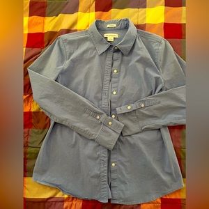 Bundle of four work tops. Size large